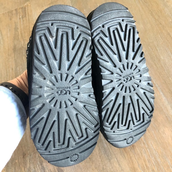 UGG bundle - Picture 7 of 7